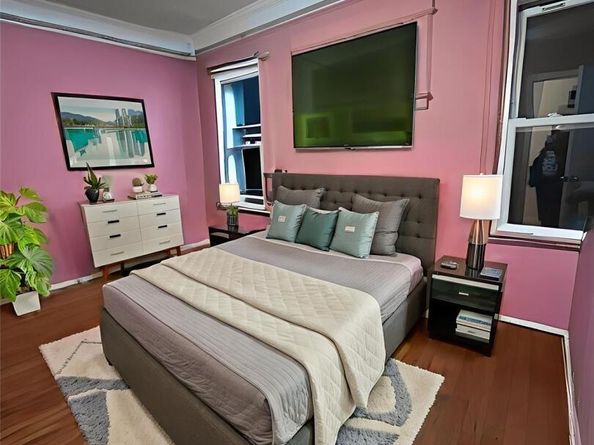 9567 111th Street, Richmond Hill NY 11419