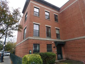 728 Fulton