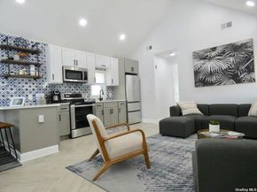 313 Beach 101 Street, Rockaway Park NY 11694