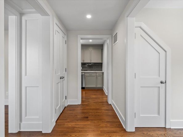 647 Montauk Highway, East Quogue NY 11942