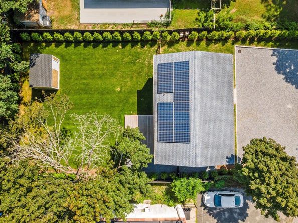 647 Montauk Highway, East Quogue NY 11942