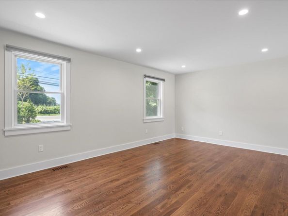 647 Montauk Highway, East Quogue NY 11942