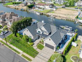 10 Skylark Road, Massapequa Park NY 11762