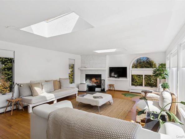 997 Springs Fireplace Road, East Hampton NY 11937