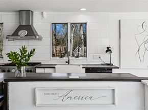 997 Springs Fireplace Road, East Hampton NY 11937
