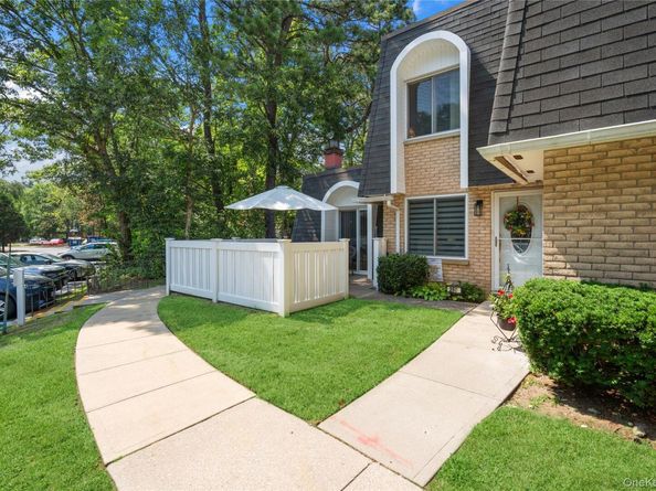 260 Birchwood Road, Medford NY 11763
