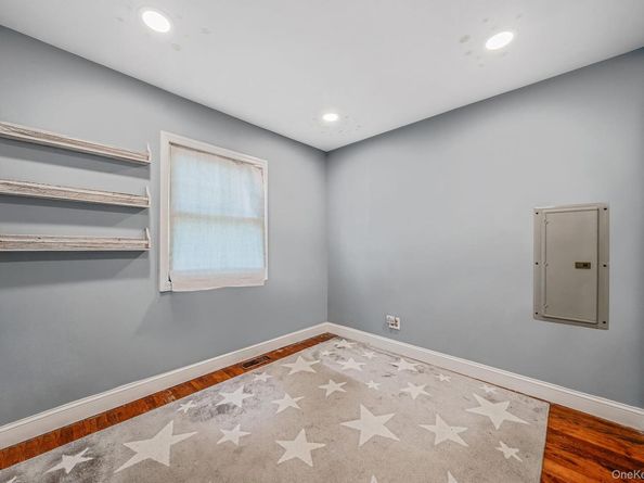 730 Spur Drive N, Bay Shore NY 11706