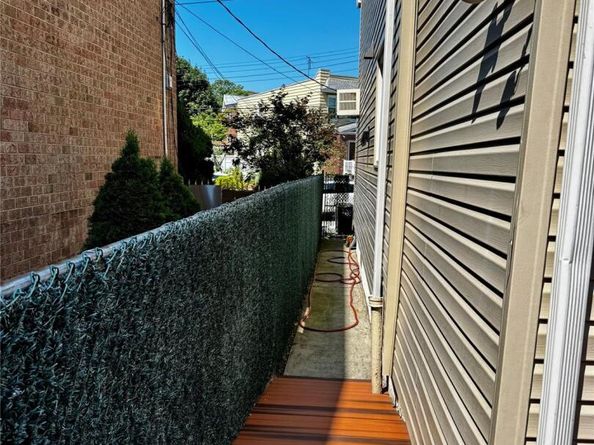 58-33 71st Street, Maspeth NY 11378