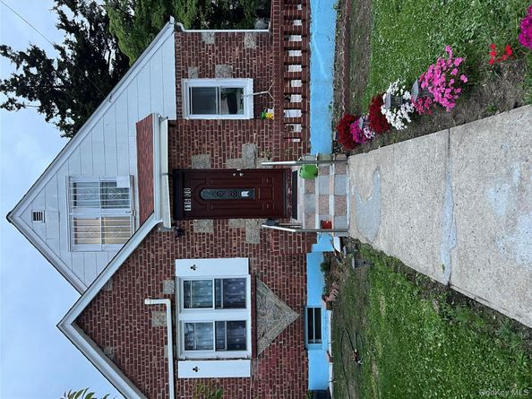 11608 196th Street, Saint Albans NY 11412