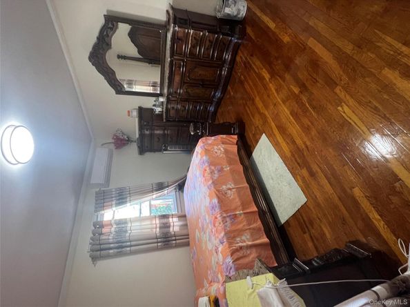 11608 196th Street, Saint Albans NY 11412