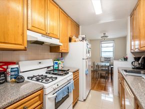 60-11 Broadway 3L, Woodside NY 11377