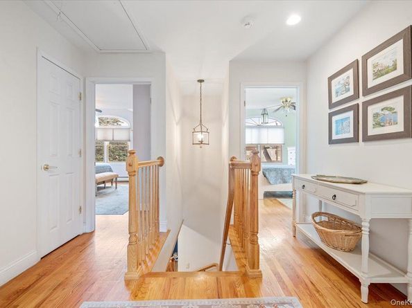 189 N Windhorst Avenue, Bethpage NY 11714