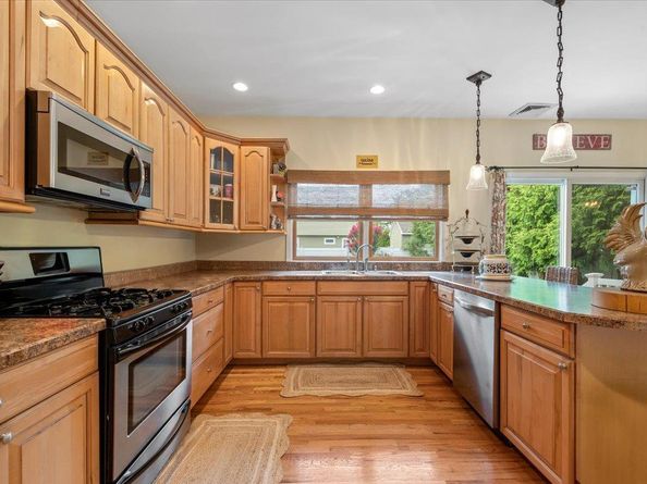 189 N Windhorst Avenue, Bethpage NY 11714