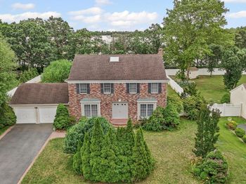 30 Ashford Drive