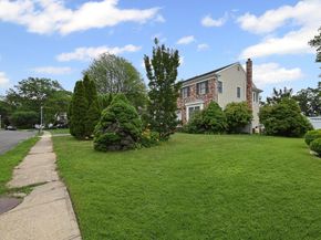 30 Ashford Drive, Bohemia NY 11716