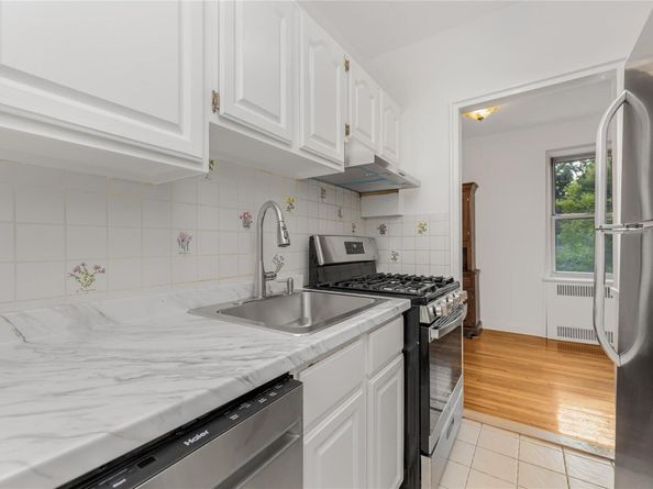 766 Palmer Road 2D, Bronxville NY 10708