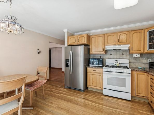 4 Springview Court, East Patchogue NY 11772