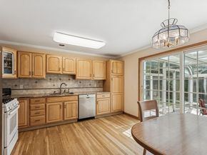 4 Springview Court, East Patchogue NY 11772