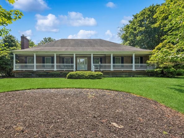 4 Springview Court, East Patchogue NY 11772
