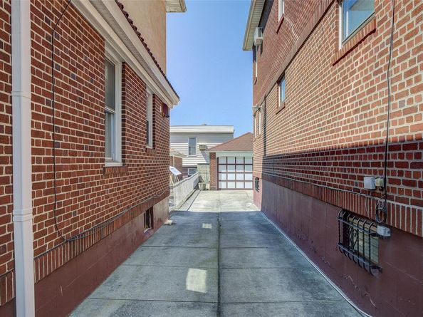 8507 Union Turnpike, Glendale NY 11385