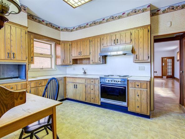 8507 Union Turnpike, Glendale NY 11385