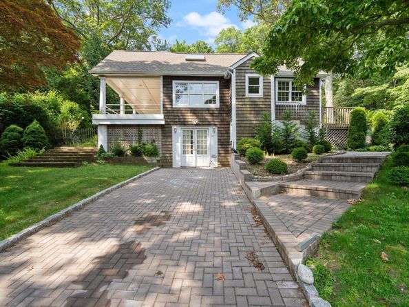 1459 N Country Road, Wading River NY 11792