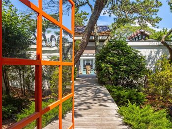 230 Bay Walk
