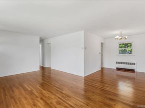 19 Dakota Street, Hicksville NY 11801