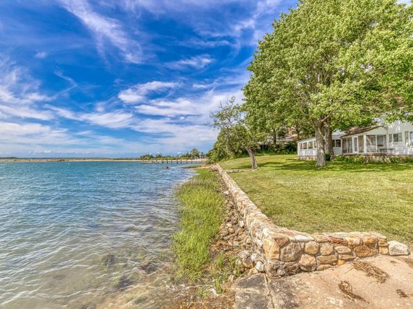6-6A S Ram Island Drive, Shelter Island NY 11964