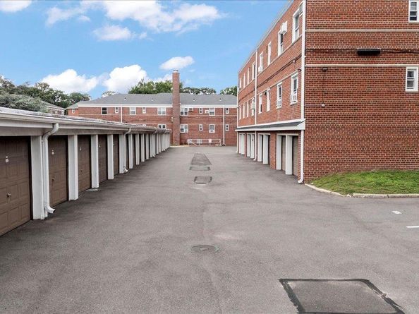 198-28 Pompeii Avenue 1A, Holliswood NY 11423