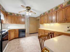21 Pamela Lane, Valhalla NY 10595