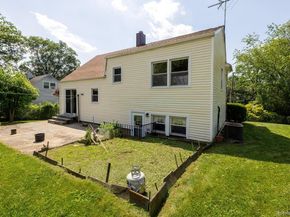 18 Gainsborg Avenue E, West Harrison NY 10604