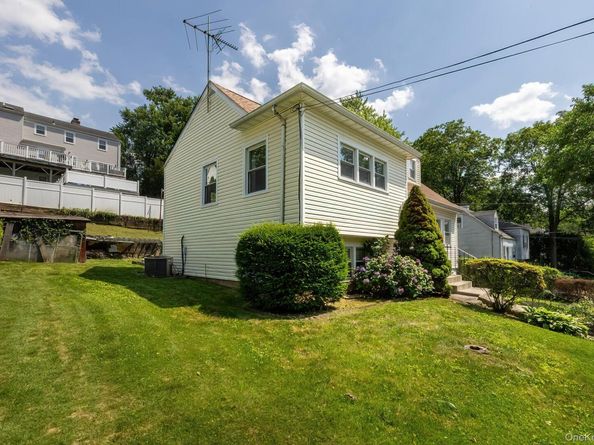 18 Gainsborg Avenue E, West Harrison NY 10604
