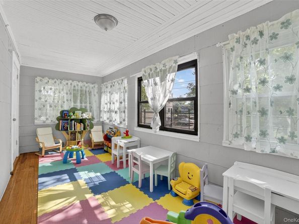 439 S 7th Avenue, Mount Vernon NY 10550