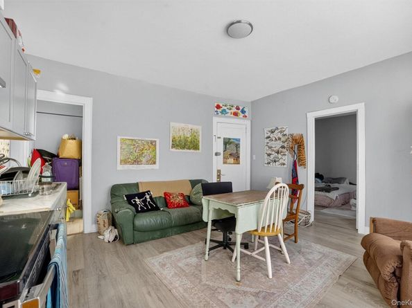 439 S 7th Avenue, Mount Vernon NY 10550