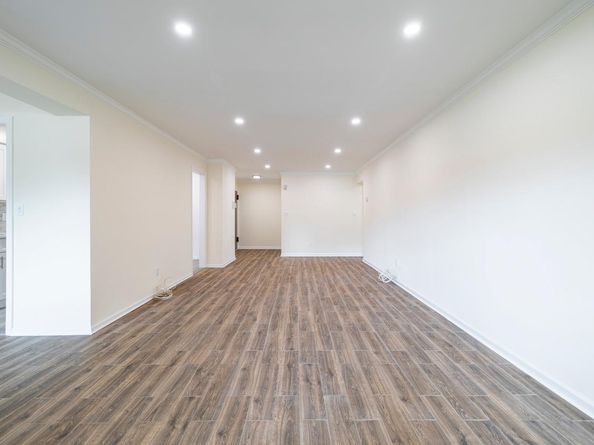 77 S Park Avenue A24, Rockville Centre NY 11570