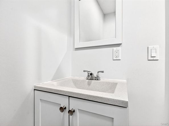 24 Wappanocca Avenue I, Rye NY 10580