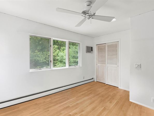 15 Shinnecock Place, Hampton Bays NY 11946