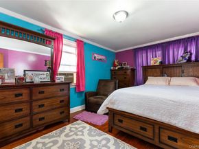 7 Mayfair Road, Baldwin NY 11510