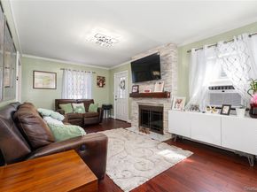 7 Mayfair Road, Baldwin NY 11510
