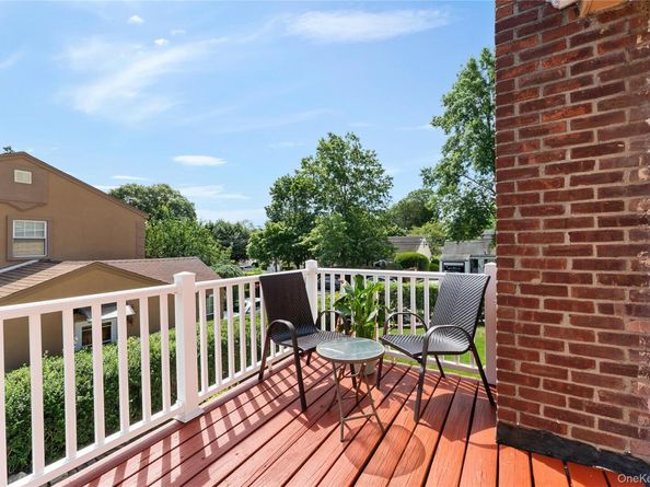 7 Mayfair Road, Baldwin NY 11510