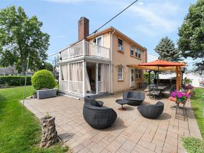 7 Mayfair Road, Baldwin NY 11510