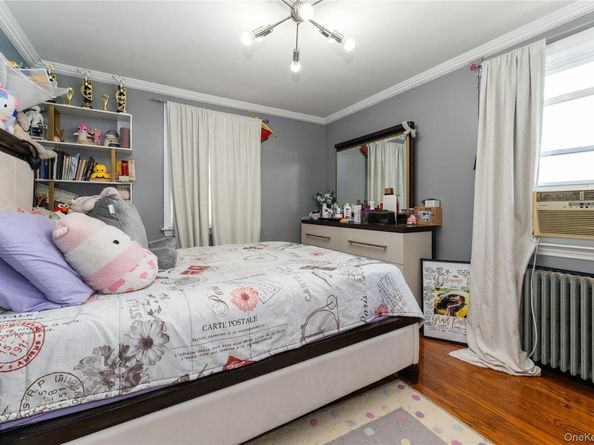 7 Mayfair Road, Baldwin NY 11510