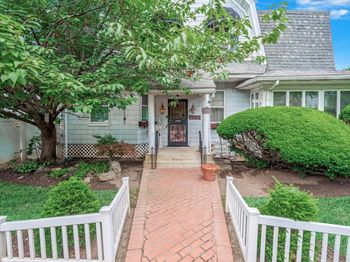 8944 98th Street
