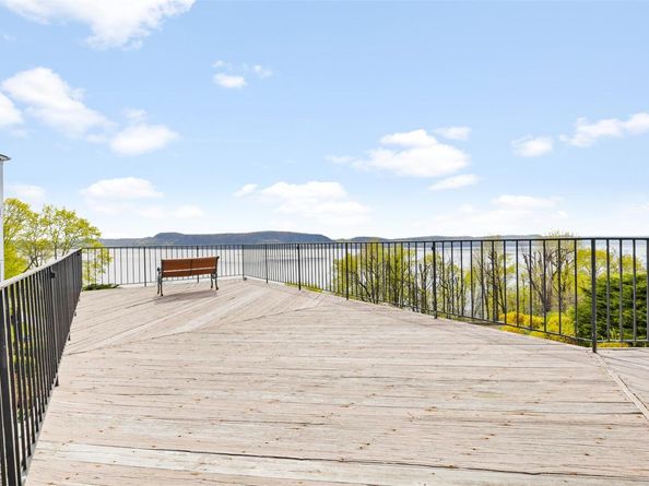 83 Hudson Point Lane, Ossining NY 10562