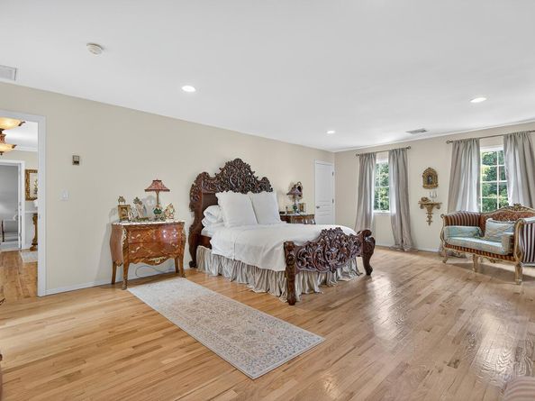 2 Gail Terrace, Glen Cove NY 11542
