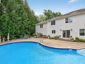 2 Gail Terrace, Glen Cove NY 11542