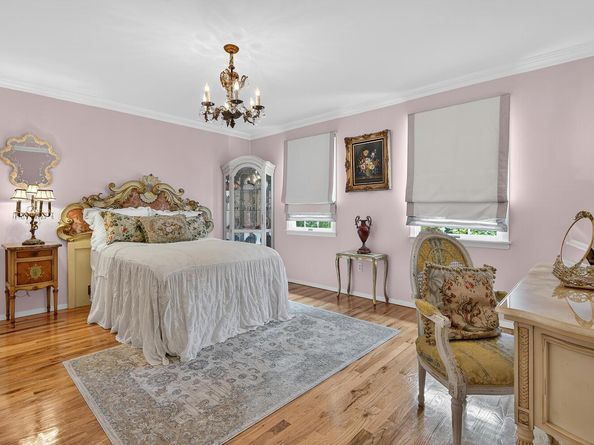 2 Gail Terrace, Glen Cove NY 11542