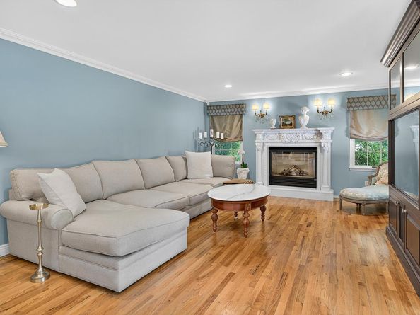 2 Gail Terrace, Glen Cove NY 11542
