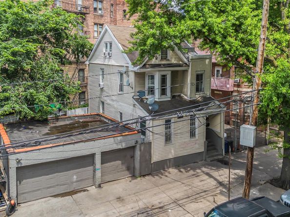 3043 Bailey Avenue, Bronx NY 10463